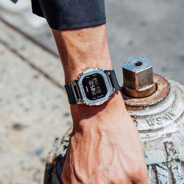 Casio G-Steel [GM-5600U-1DR]